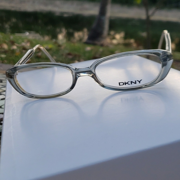 ❌️SOLD🚫 NWT DKNY eyeglasses for prescription - Picture 1 of 5